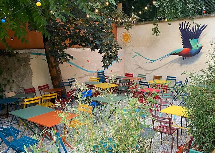 Yasi Hostel Lyon